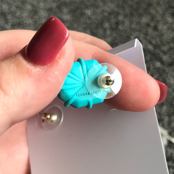 Kendra Scott Matte Blue Aqua Morgan Earrings - Picture 4 of 7